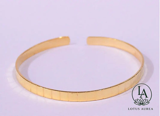 18K Gold-Plated Hammered Texture Bangle - Bangle