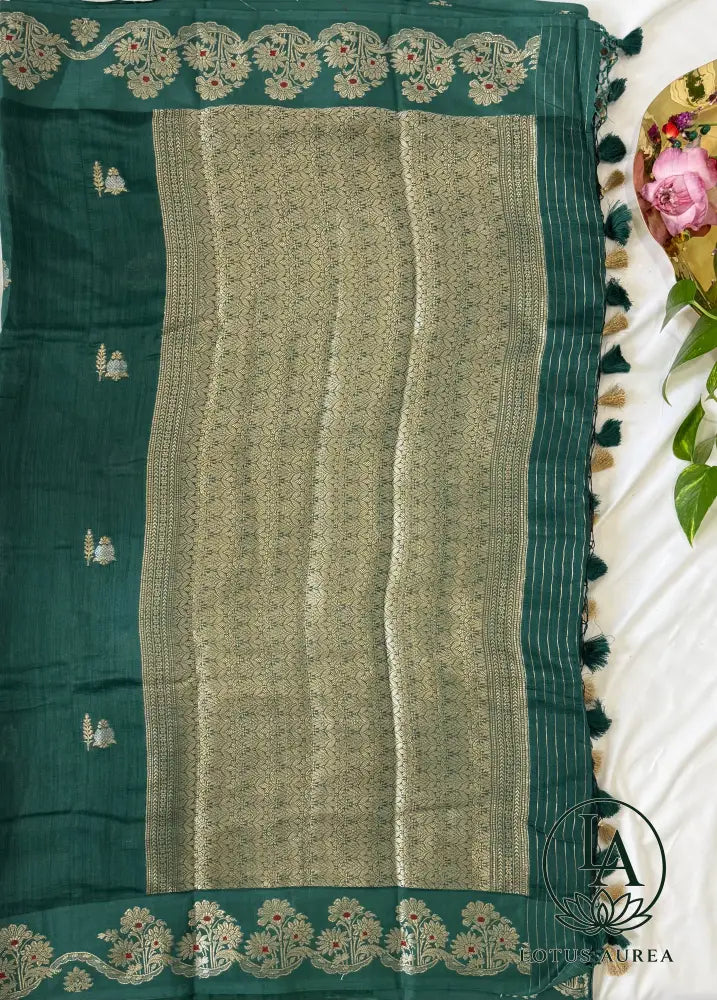 Emerald Green Handwoven Banarasi Moonga Silk Saree - Banarasi Moonga Silk Saree