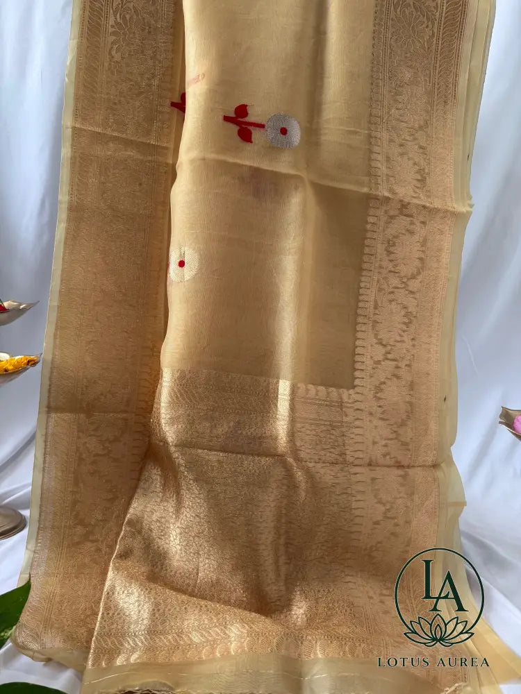 Golden Dawn – Handwoven Kora Banarasi Saree with Silver Zari Motifs & Grand Pallu - Banarasi Organza Saree