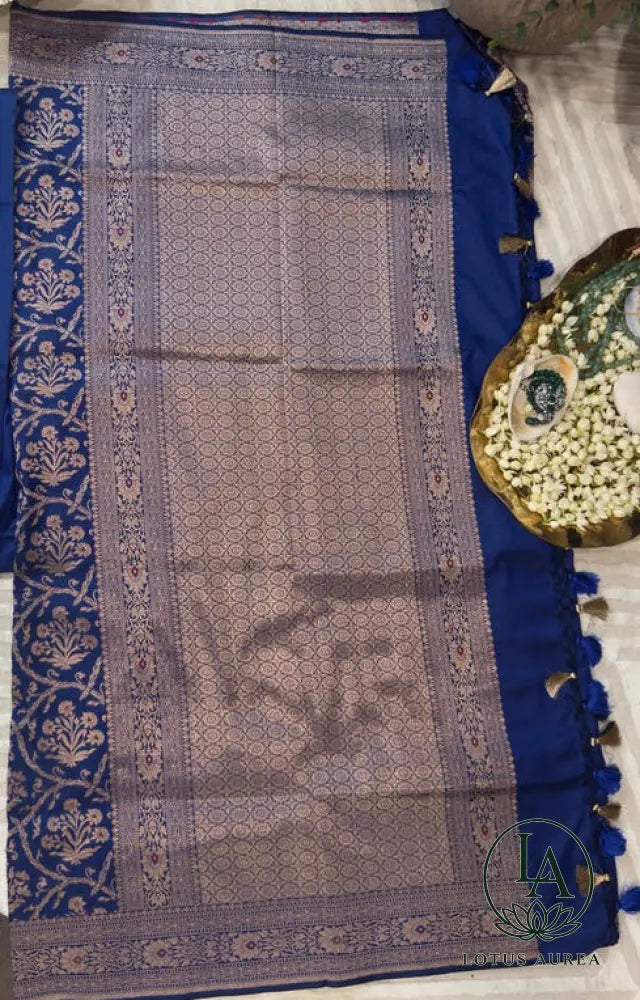Royal Indigo Handwoven Pure Banarasi Silk Saree - Banarasi Jaal weave Saree